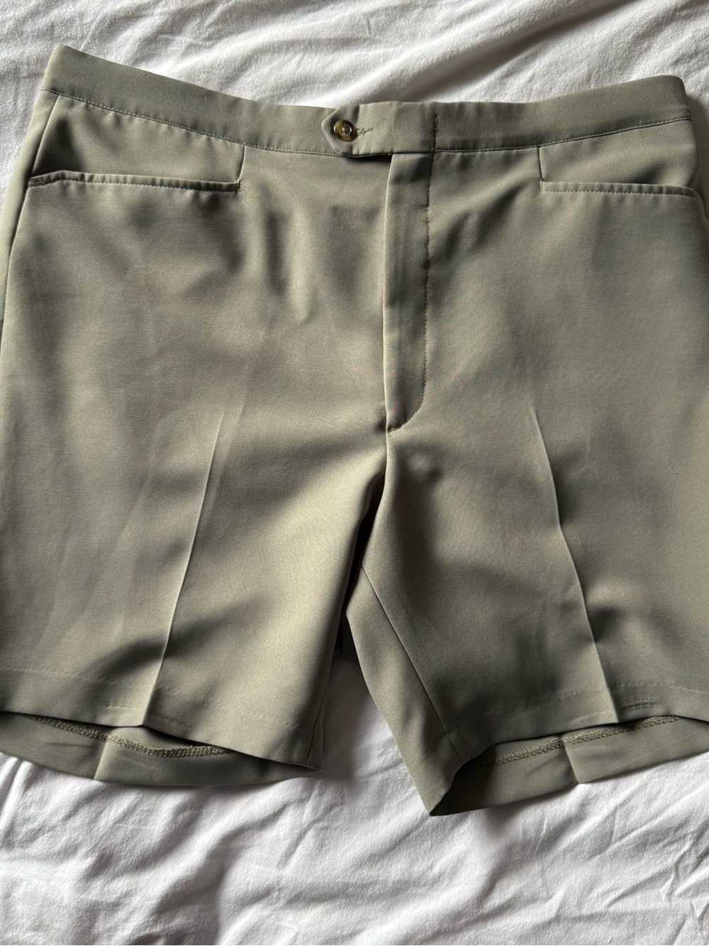 Vintage 80s Sansabelt Golf Shorts in Olive Green